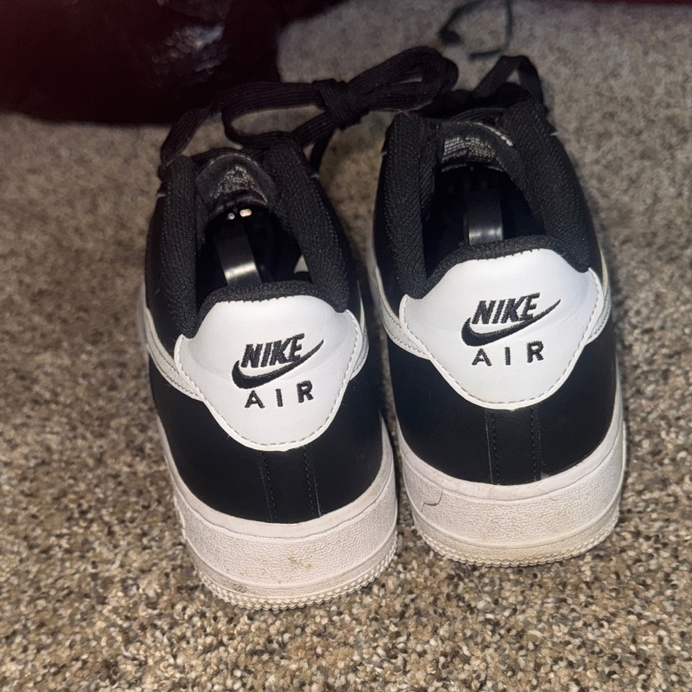 Nike Air-Force 1 EUC - Picture 4 of 6